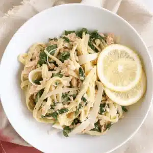 salmon fettuccine alfredo